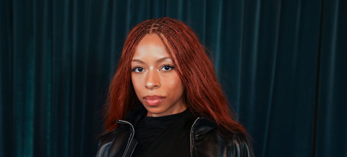 Ravyn Lenae en un evento de Billboard, marzo de 2026.