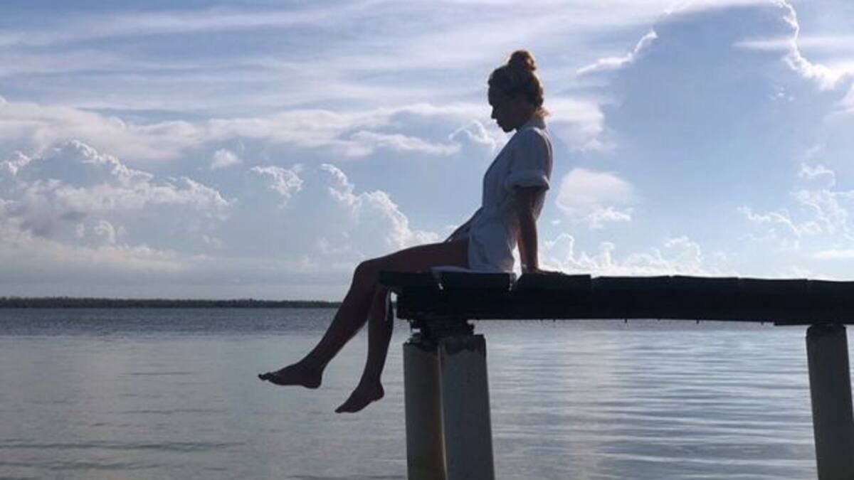 Patricia Conde la lía en redes con una fotografía en el mar