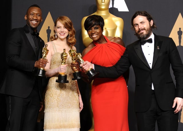 Los ganadores de la noche: Mahershala Ali, Emma Stone, Viola Davis and Casey Affleck.