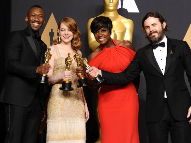Los ganadores de la noche: Mahershala Ali, Emma Stone, Viola Davis and Casey Affleck.