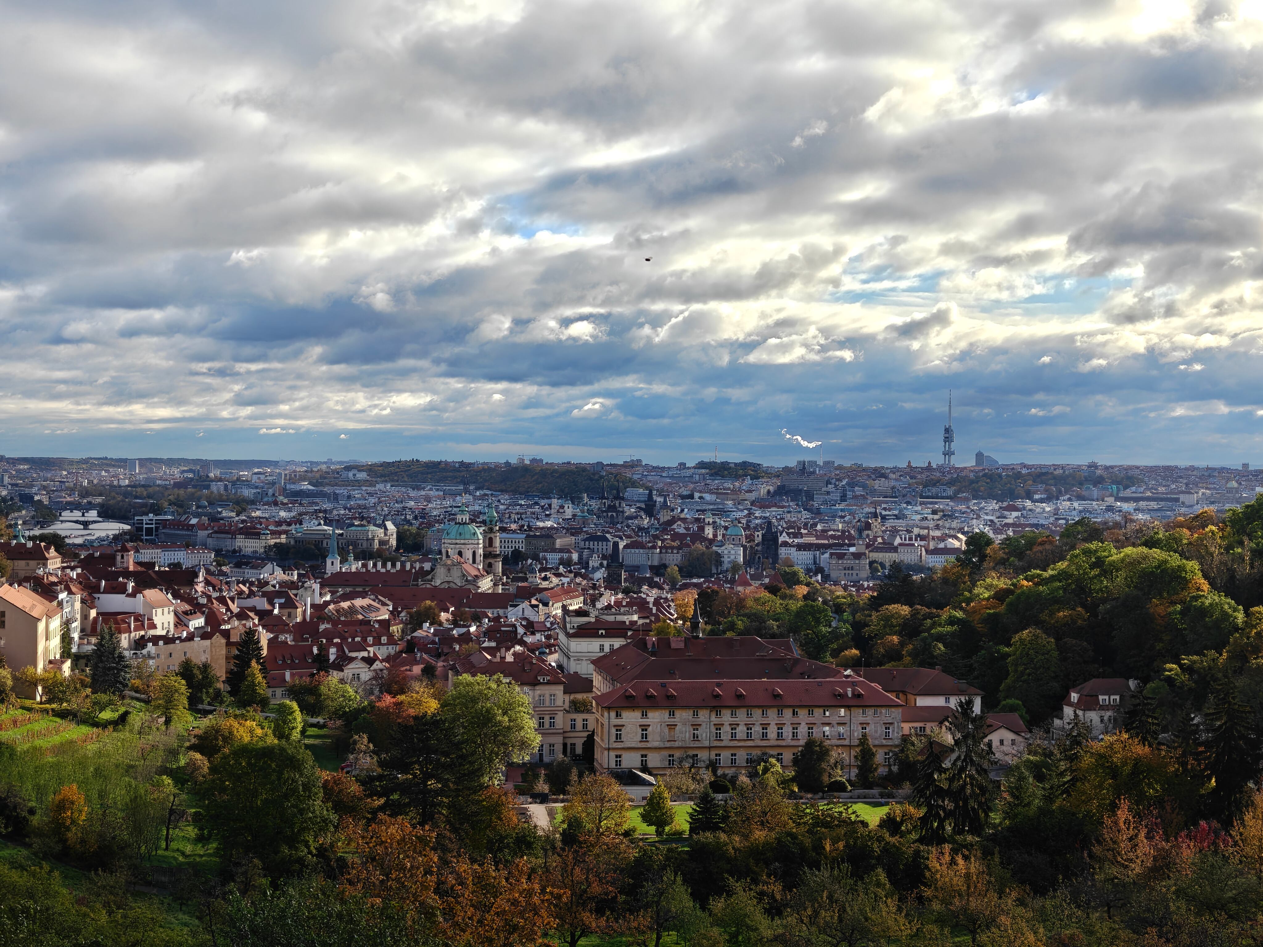 Praga a través de las cámaras del nuevo OnePlus 15