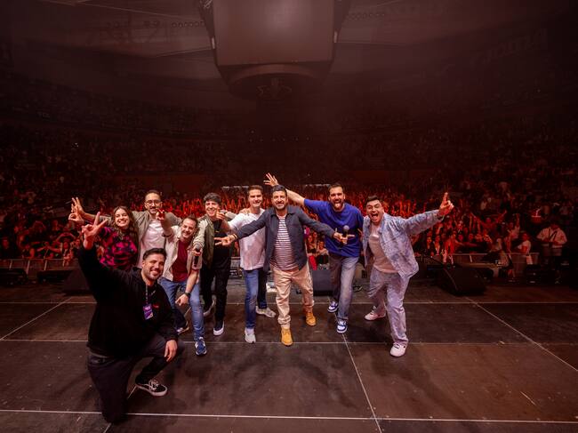 La familia de ELS40 y parte de LOS40 os dan las GRACIAS