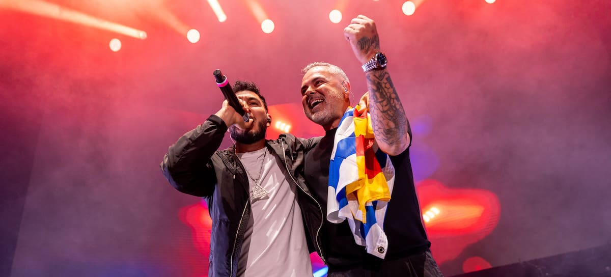 Juan Magán y Omar Montes pusieron el toque más fiestero a LOS40 Primavera Pop con una actuación cargada de ritmo y complicidad sobre el escenario. Dos estilos distintos pero complementarios que hicieron bailar al público y convirtieron su momento en uno de los más celebrados de la noche.