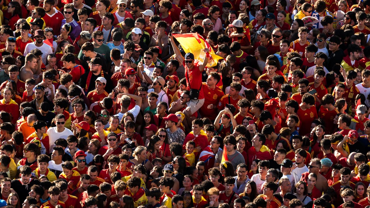 Dónde se encuentra la Fan Zone de la Selección Española en Madrid y cómo ver el partido en directo desde la pantalla gigante