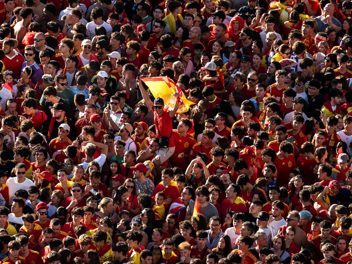 Dónde se encuentra la Fan Zone de la Selección Española en Madrid y cómo ver el partido en directo desde la pantalla gigante