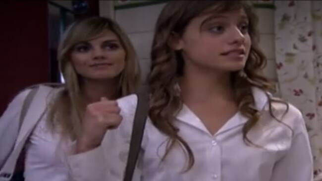 Amaia Salamanca y Michelle Jenner en 'Los hombres de Paco'