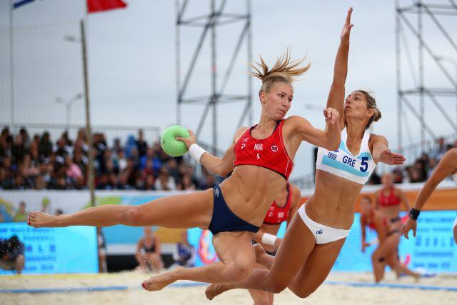 Selección femenil de balonmano en Noruega se negó a utilizar bikini como uniforme