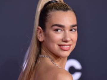 La explosiva foto de Dua Lipa para anunciar un invitado especial a Studio 2054