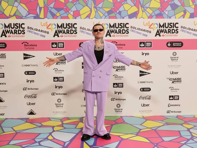 Con su buenas vibras, todos confiamos en el mensaje de Kapo y su viral 'OHNANA': "confía, todo va a estar bien". Esperanza para todos los afectados por la DANA en gala solidaria de LOS40 Music Awards Santander 2024.