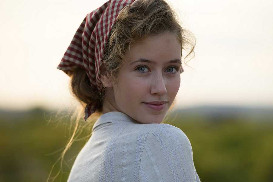 María Bernardeau interpretó a Mercedes de joven en Cuéntame/ RTVE