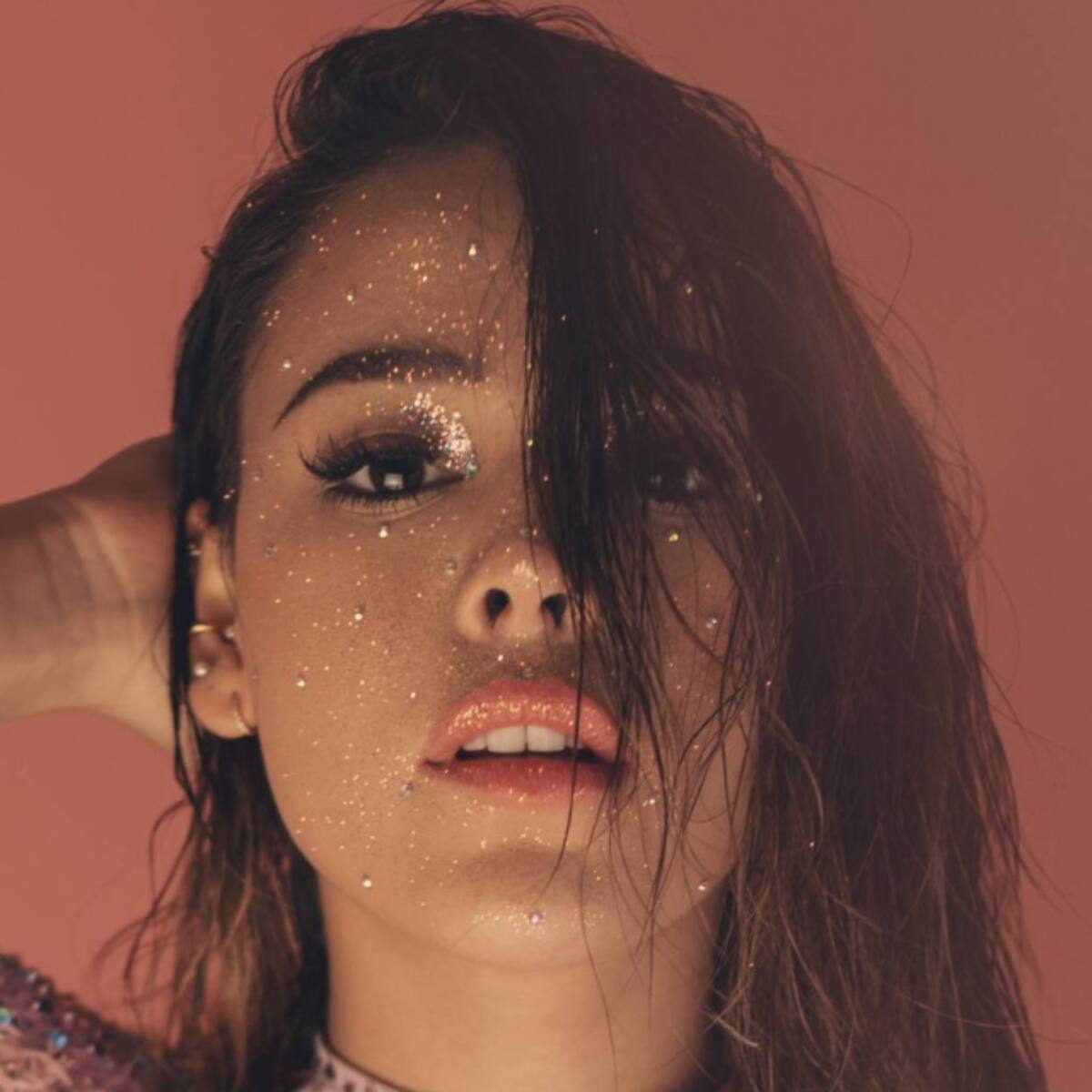 Danna Paola estrena "Sodio"