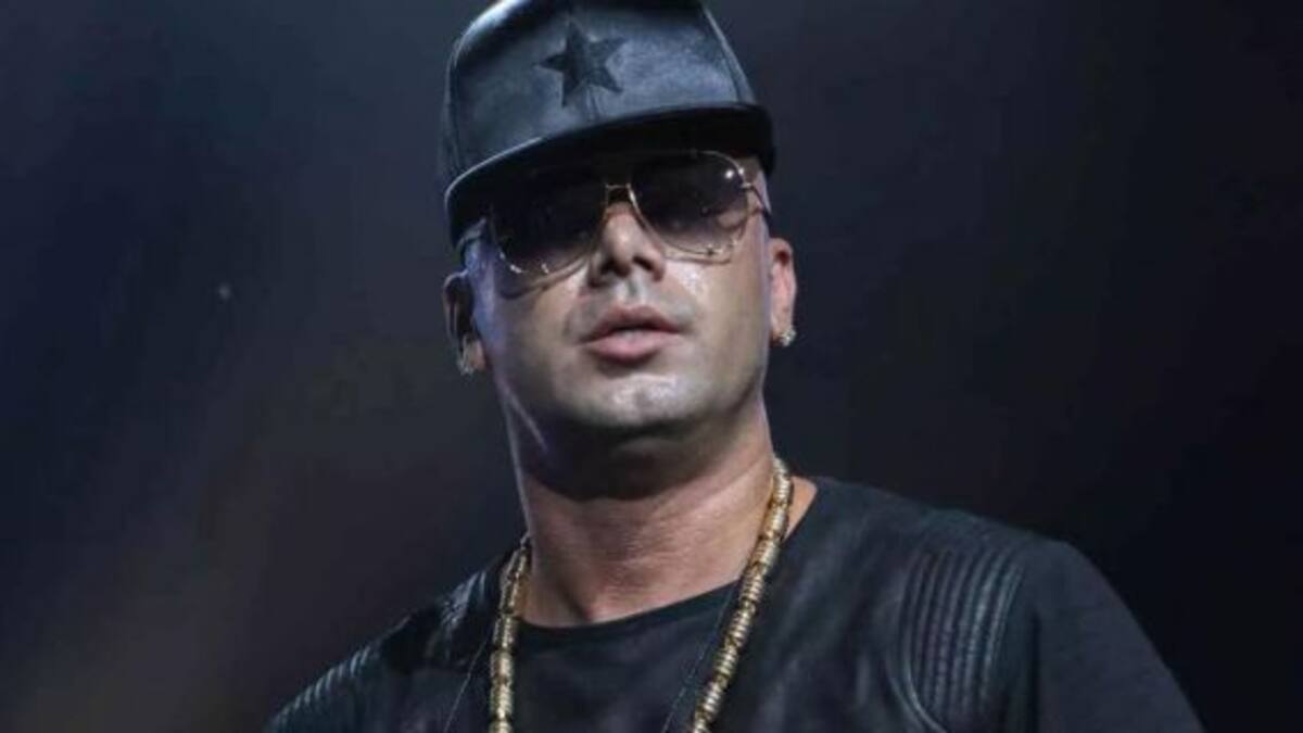 Wisin terminó en el hospital por una terrible caída en un show