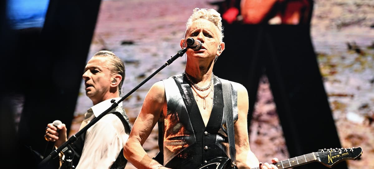 Dave Gahan y Martin Gore de Depeche Mode, durante su concierto en el O2 Arena de Londres, el 22 de enero de 2024.