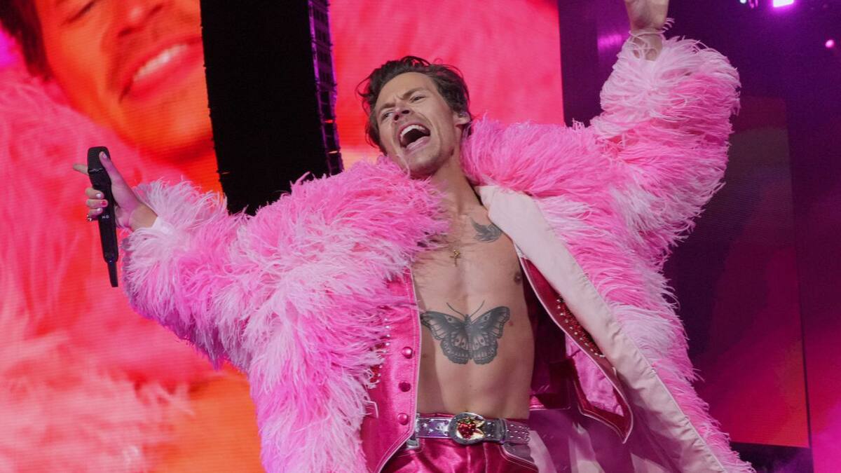 La fiesta de pijamas de Harry Styles para su nuevo videoclip: ‘Late night talking’