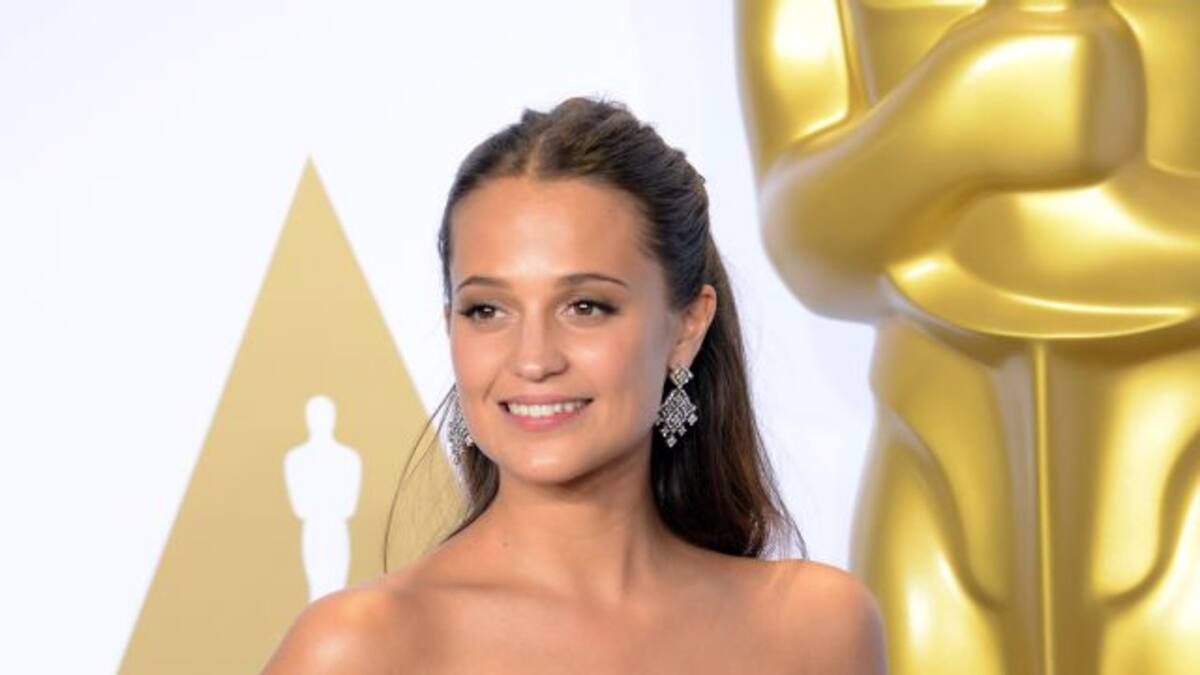 ¿Se arrepentirá Alicia Vikander de su pasado?