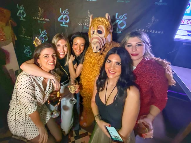 Photocall, con una performance de otro planeta, que instalamos en la última fiesta en Copacabana (Talavera de la Reina)