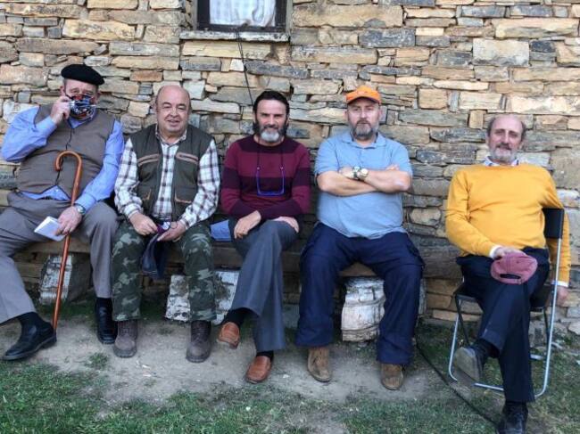 Una de las fotos del rodaje de 'La que se avecina' con los personajes de 'El Pueblo'.