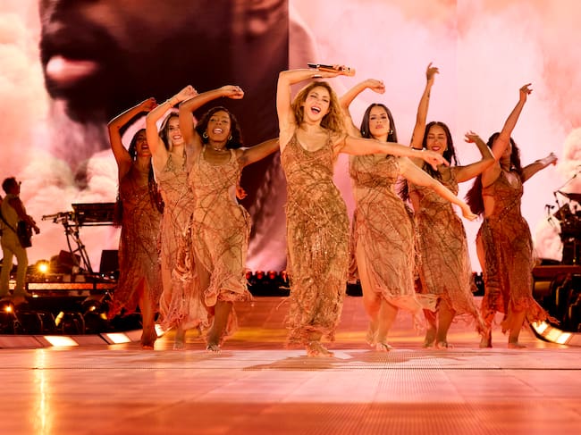MADRID, ESPAÑA - 3 DE OCTUBRE: La cantante Shakira actúa en el escenario durante la octava noche de su residencia europea de la gira mundial "Las mujeres ya no lloran" en el Estadio Shakira, el 3 de octubre de 2026 en Madrid, España. (Foto de Nicolas Gerardin/Getty Images / ABA vía Getty Images)