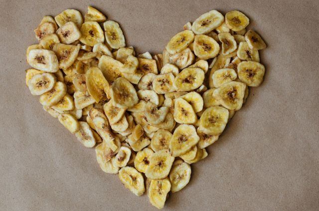 Receta chips crujientes de plátano para que disfrutes el Super Bowl LV