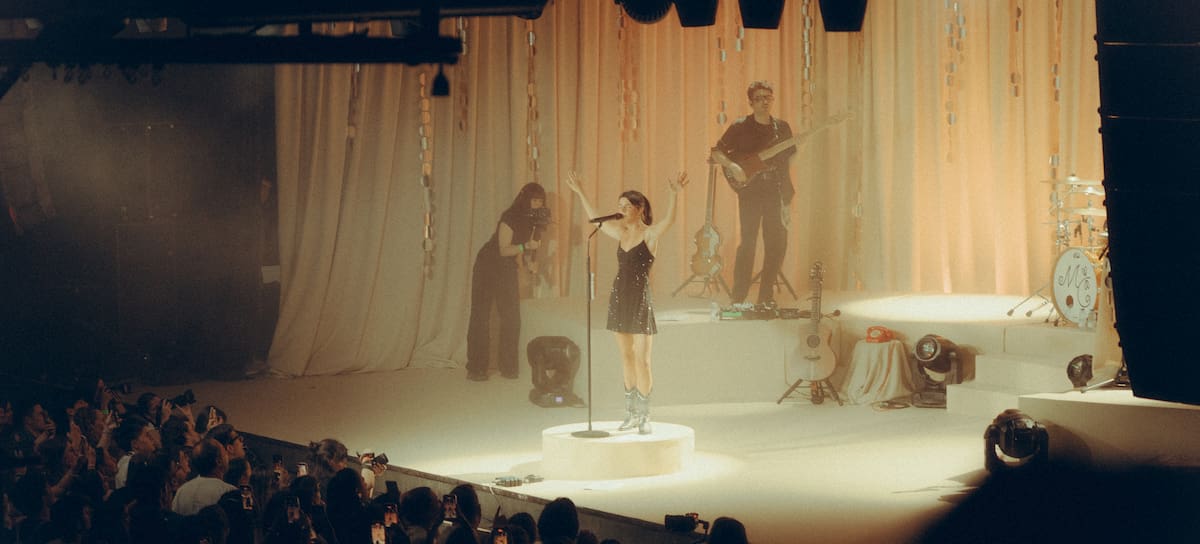 Mafalda Cardenal en su concierto en la sala Riviera (Madrid) de la gira 'Mis notas de voz'.