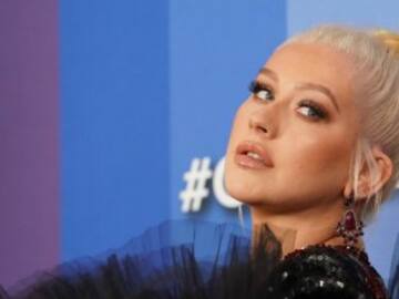 Christina Aguilera celebra los 18 años de ‘Stripped’ con las fotos más sensuales de su época de ‘chica mala’