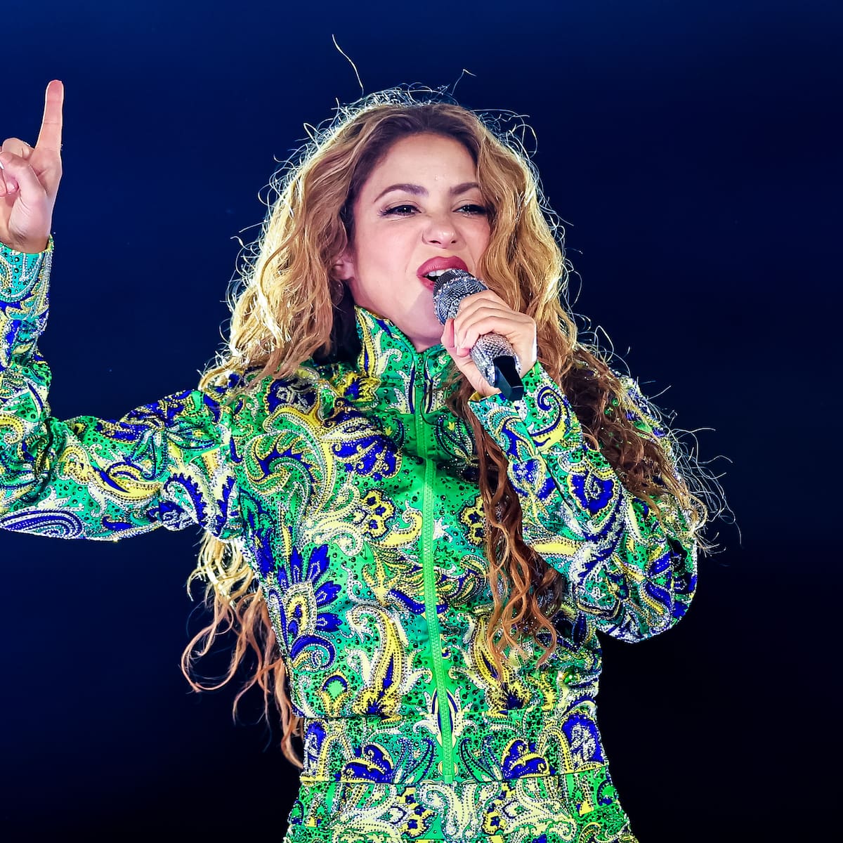 Shakira defiende el liderato en la última lista de julio de #Del40al1CocaCola