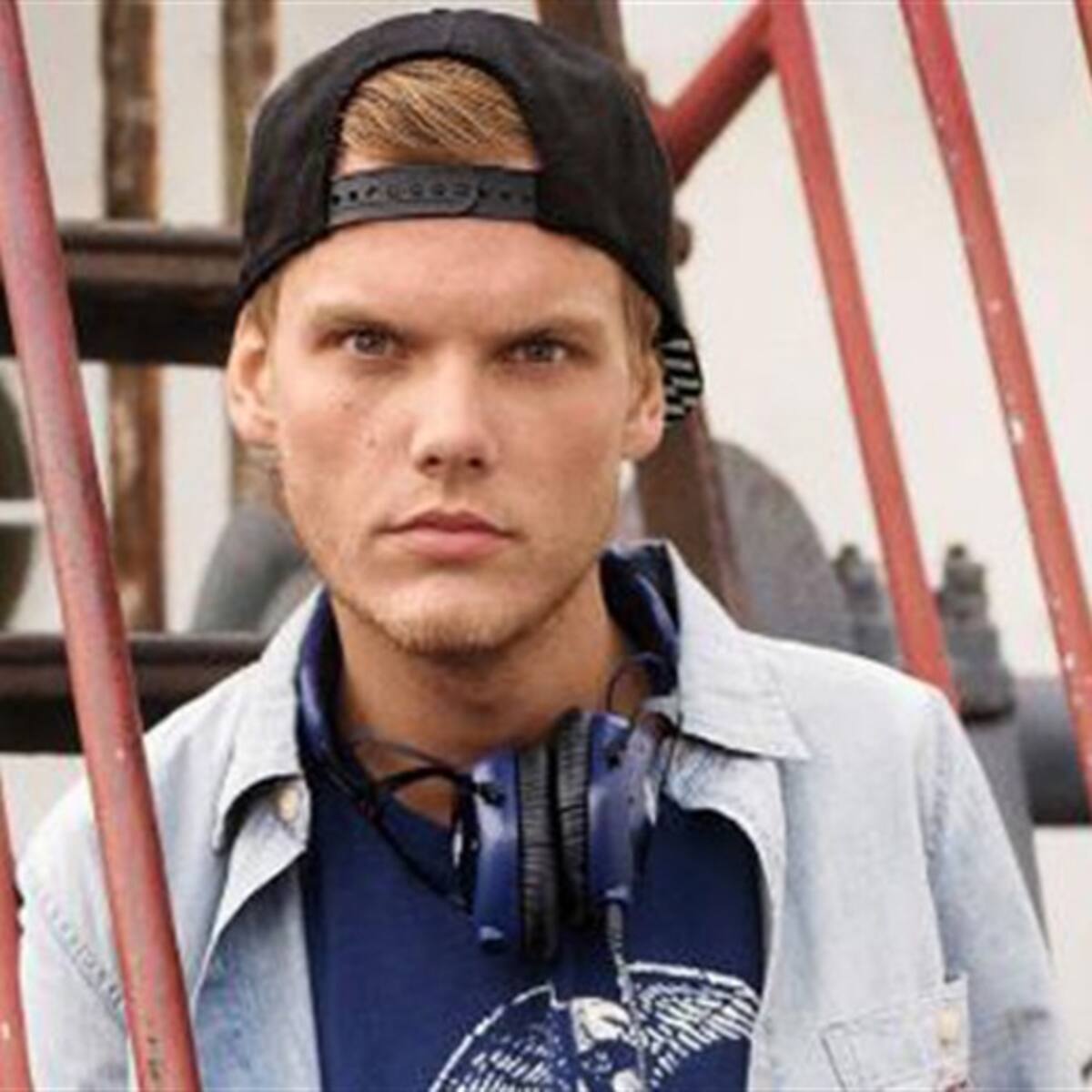 Avicii la rompe