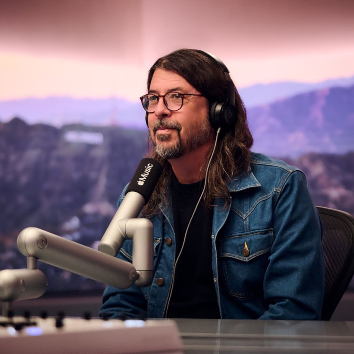 Dave Grohl, con Zane Lowe en Apple Music: "Durante un tiempo tuve miedo de tocar 'Smells like teen spirit'"