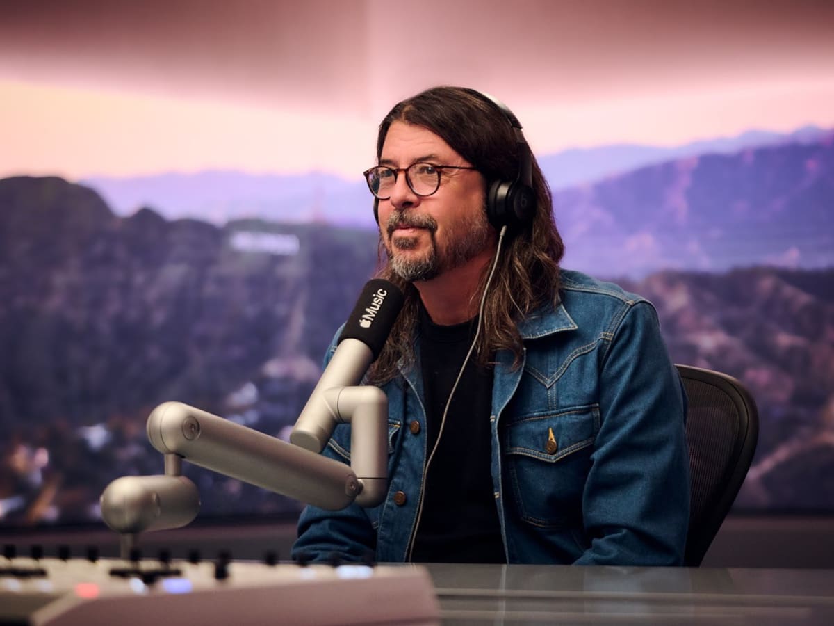 Dave Grohl, con Zane Lowe en Apple Music: "Durante un tiempo tuve miedo de tocar 'Smells like teen spirit'"