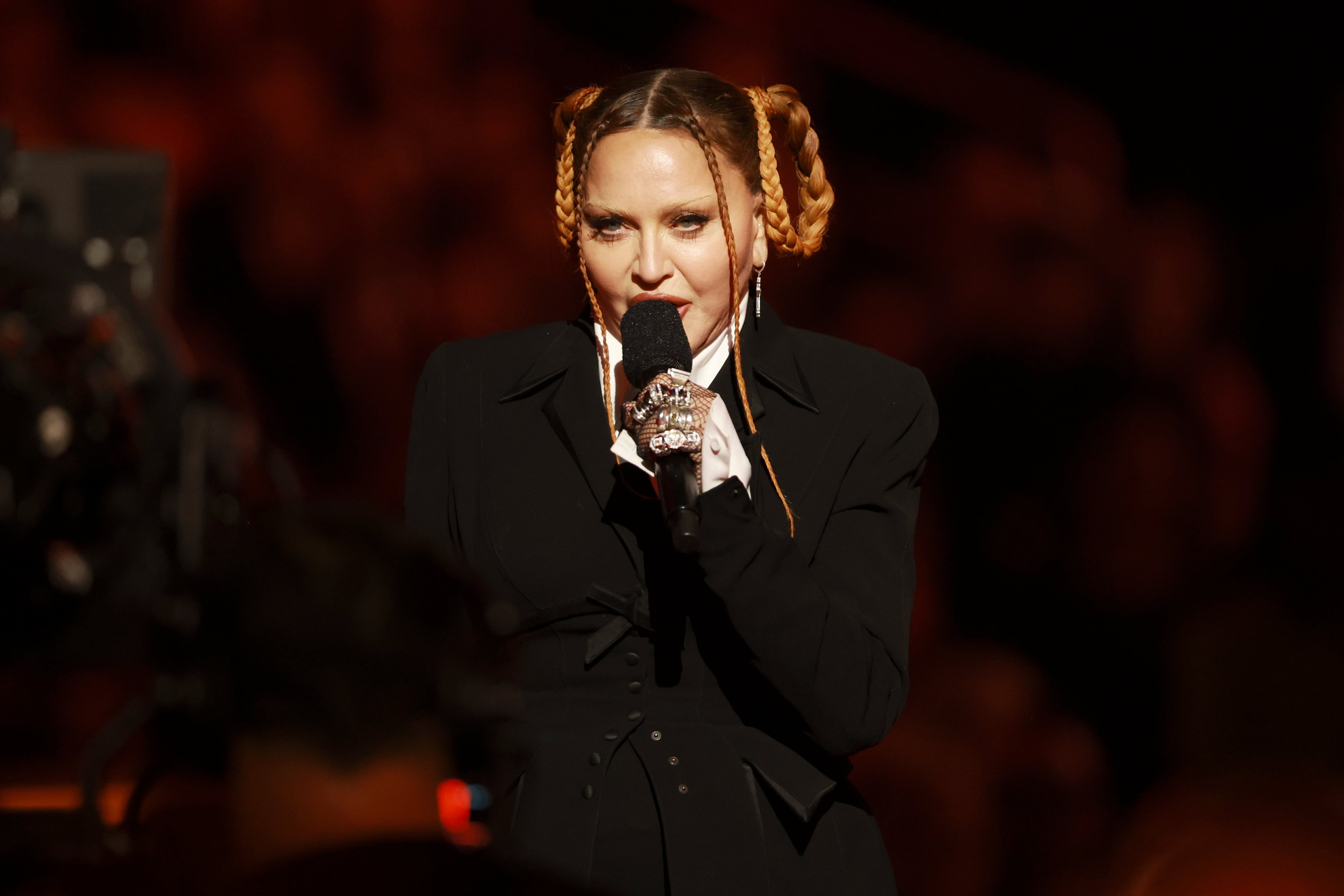 Madonna en 65ª Entrega Anual del Grammy 2023 en Los Ángeles, California.