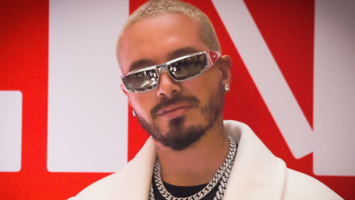 Lío a la vista: Christian Nodal y J Balvin se enzarzan en las redes y la bronca acaba salpicando a Residente