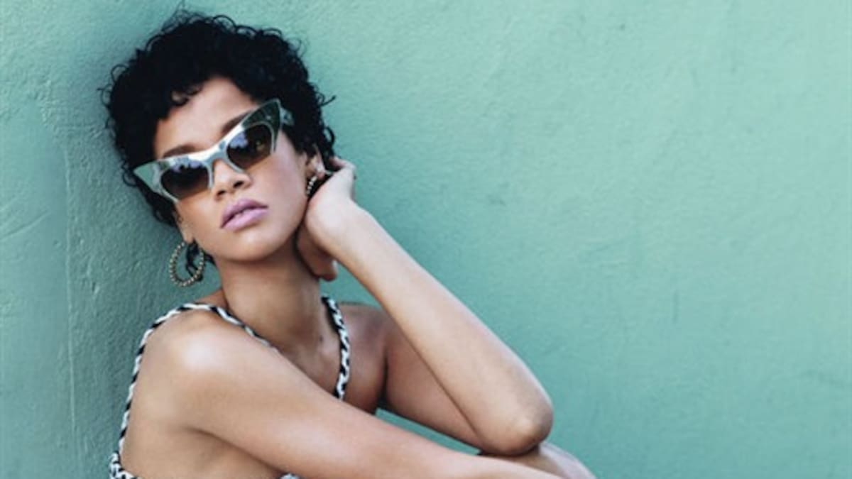 La extraña situación de Rihanna