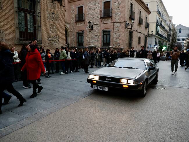 El Delorean en el que llegó subido David Bisbal