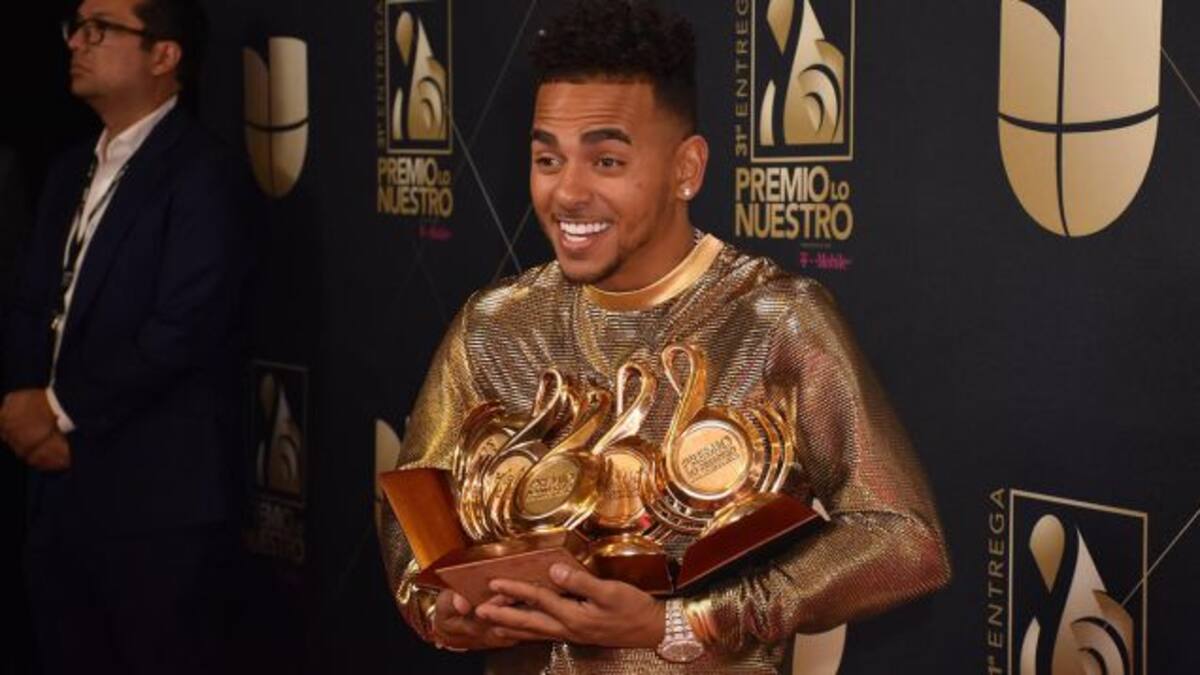 Ozuna aparece en 'Premio lo Nuestro' luego del escándalo del video porno