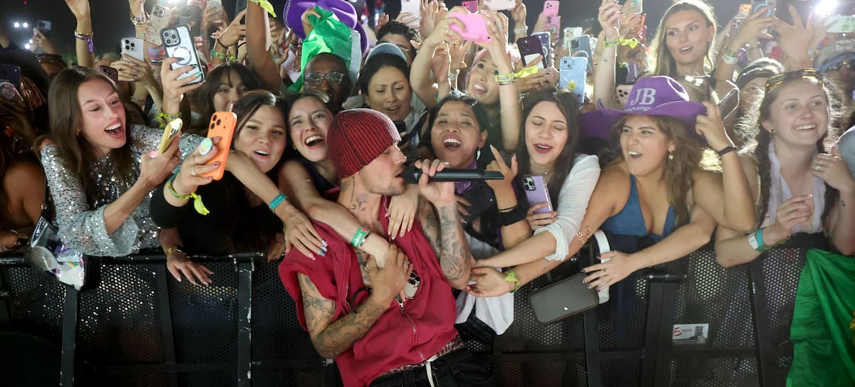 Justin Bieber durante su actuación en el festival de 'Coachella Valley Music and Arts el 18 de abril de 2026 en Indio, California.
