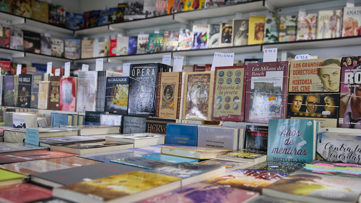 ¿Quién firma hoy, 3 de junio, en la Feria del libro de Madrid? Horarios, autores y casetas