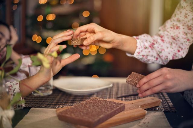 El turrón de chocolate, dulce típico navideño