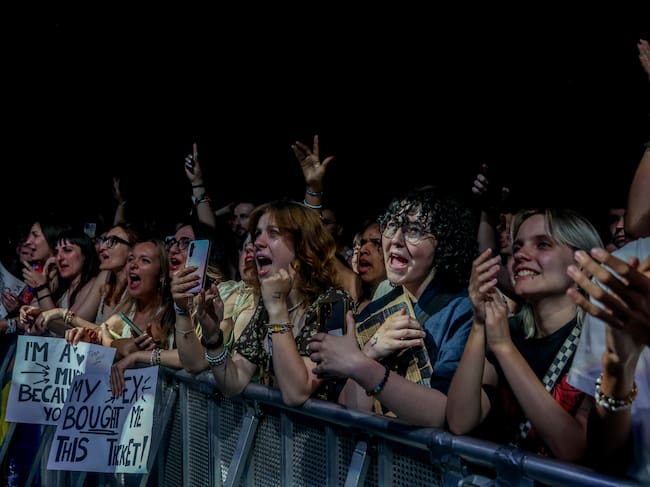 Fans durante el concierto de Hozier en el WiZink Centerel 1 de julio de 2024 en Madrid, España. (Photo By Ricardo Rubio/Europa Press via Getty Images)