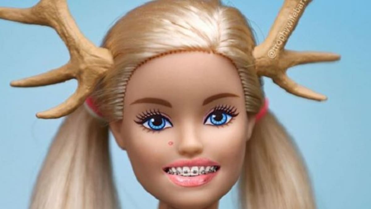 Foto viral: Lanzan una Barbie que fuma y tiene celulitis