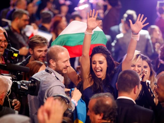 La representante Ucraniana celebra su éxito.