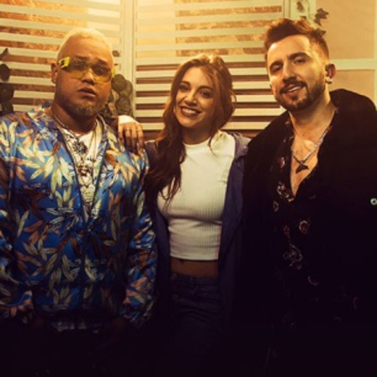 “El Viajero” Remix de Nabalez junto a Ana Guerra y Yera