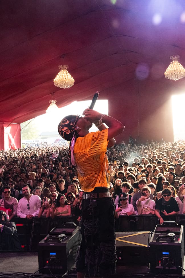 El rapero D4vd durante su actuación en el festival de 'Coachella Valley Music' el 18 de abril de 2025 en Indio, California.