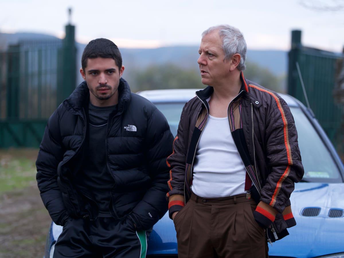 Jaime Lorente debuta como director con 'El mal hijo': así ha sido el salto detrás de las cámaras