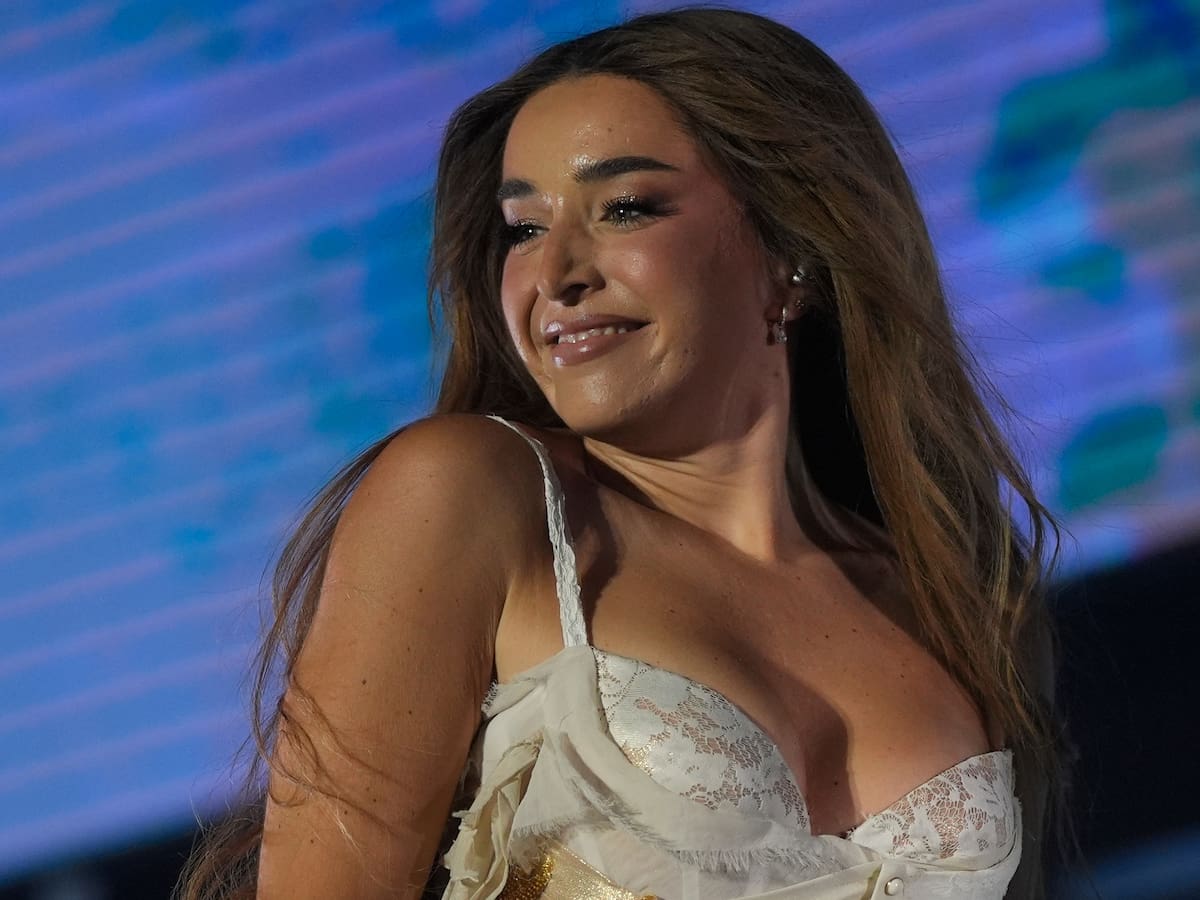 13 ideas de bikinis para este 2026 que marcan tendencia entre artistas como Aitana, Ana Mena, Lola Índigo, Chiara o Judeline