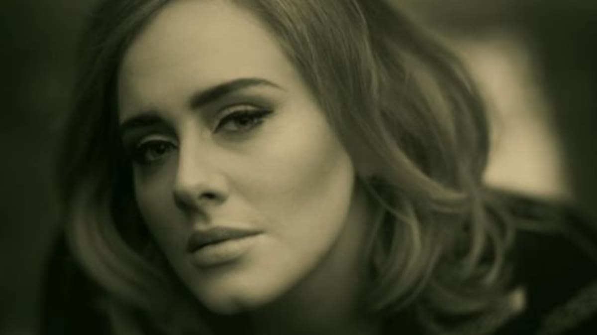 Adele le quita la corona a Taylor Swift