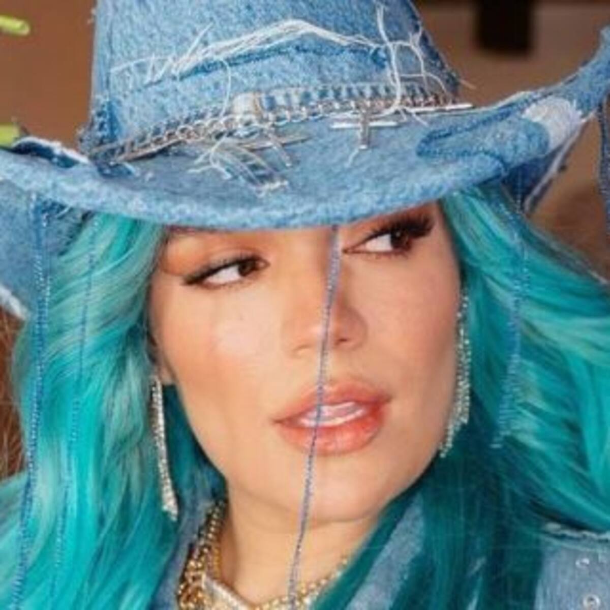 Karol G anuncia su nuevo álbum con un video muy especial