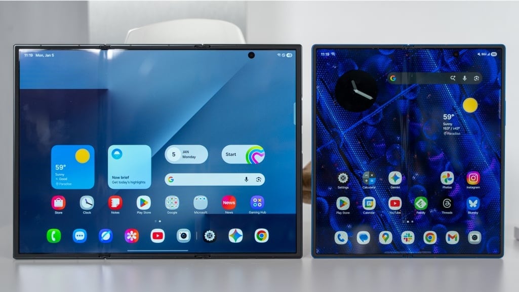 Samsung Galaxy TriFold