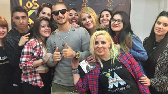 Maluma con sus fans