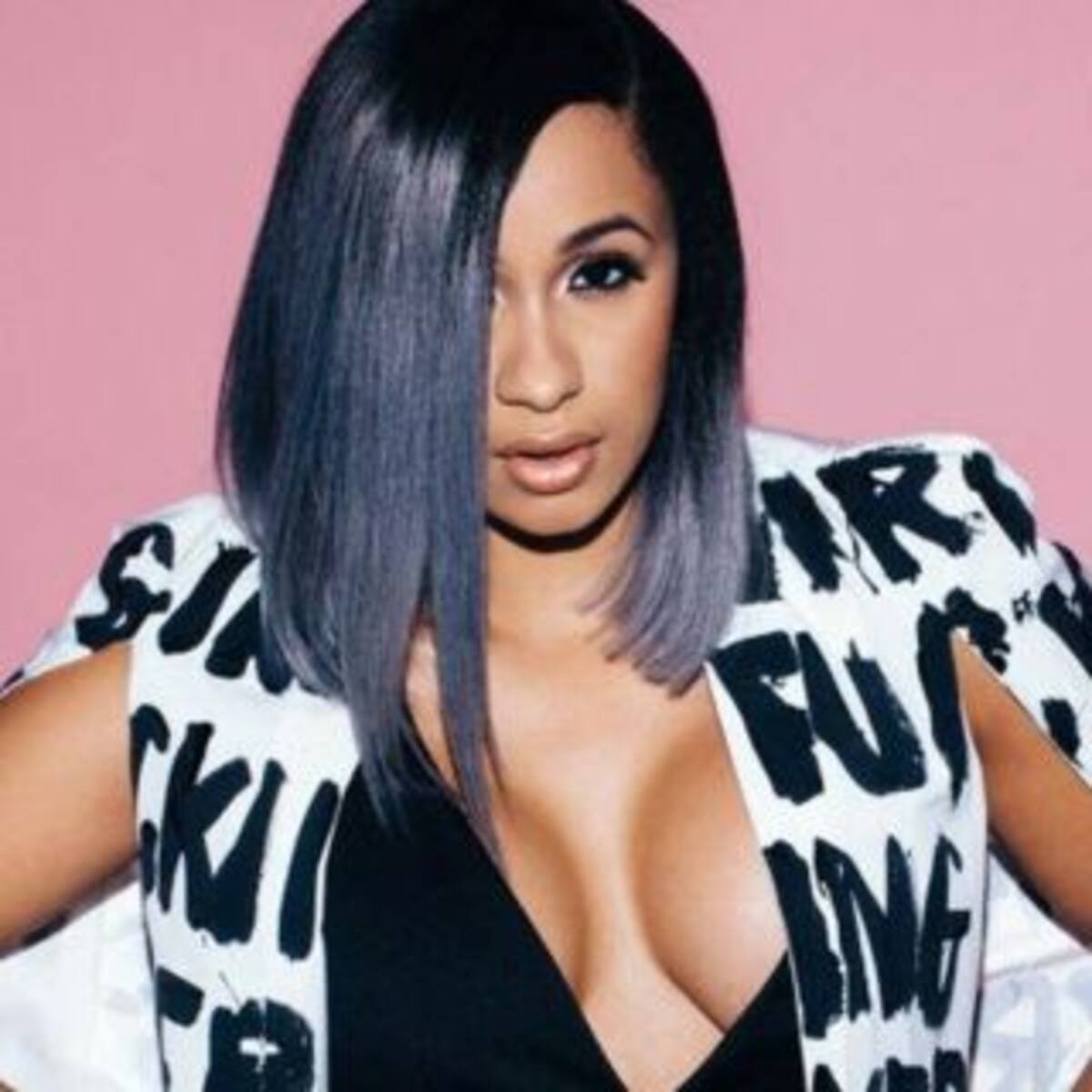 Cardi B protagonizará una película junto a JLo