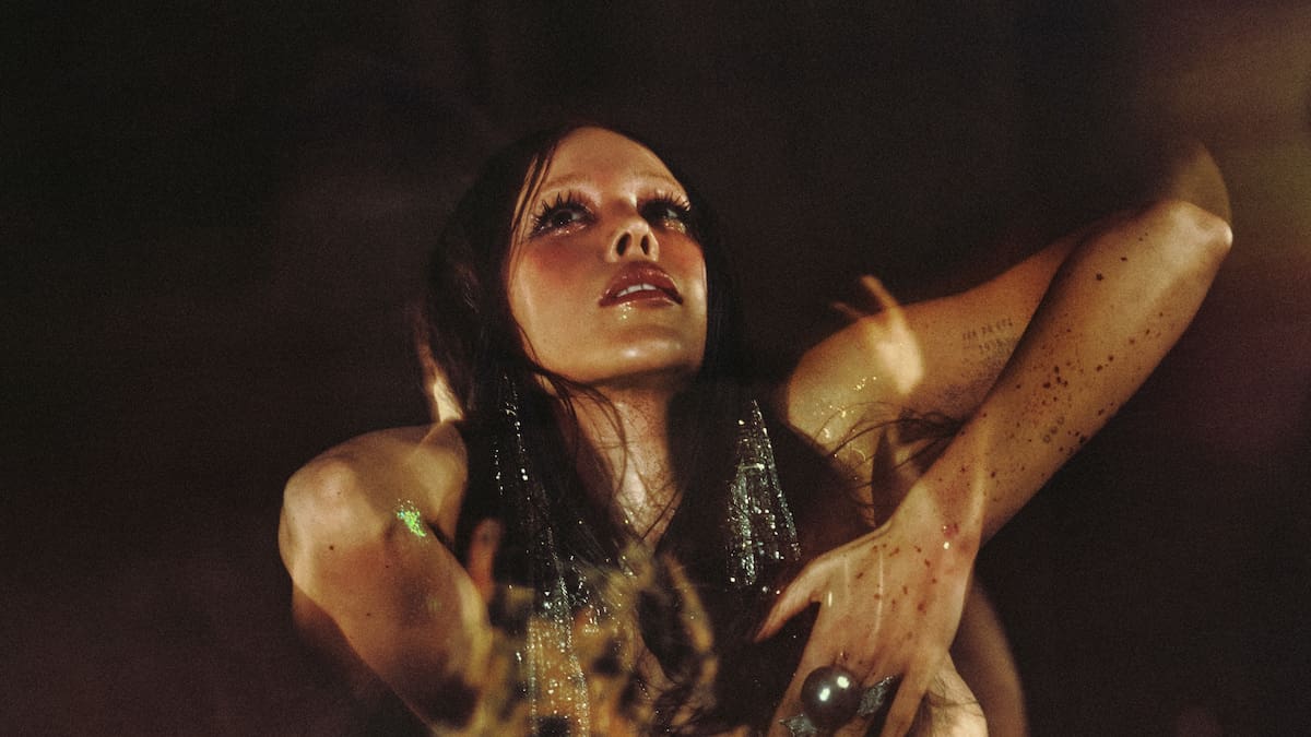 Danna deja de soñar y se lanza al fuego: así suena 'WET DREAMS', el nuevo capítulo de su universo 'VISIONS'